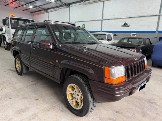 JEEP GRAND CHEROKEE 5.2 LIMITED 4X4 V8 16V GASOLINA 4P AUTOMÁTICO JEEP GRAND CHEROKEE 5.2 LIMITED 4X4 V8 16V GASOLINA 4P AUTOMÁTICO